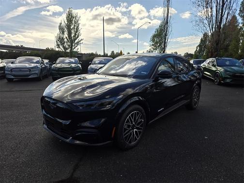 2025 Ford Mustang Mach-E Premium