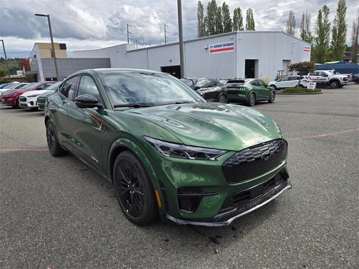 2025 Ford Mustang Mach-E GT