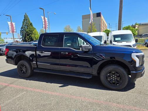 2025 Ford F-150 Lightning XLT