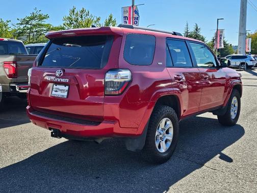 2022 Toyota 4Runner SR5