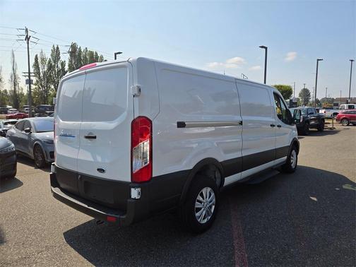 2023 Ford E-Transit Base