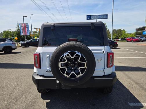 2025 Ford Bronco Outer Banks
