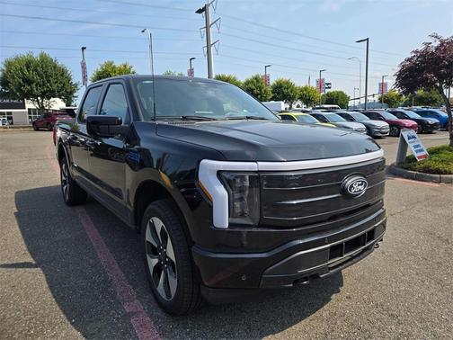 2025 Ford F-150 Lightning Platinum