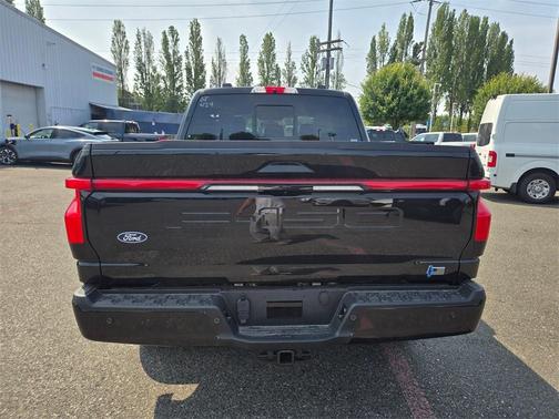 2025 Ford F-150 Lightning Platinum