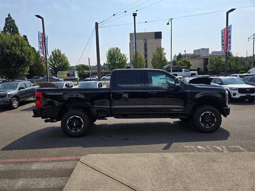 2025 Ford F-350 Platinum
