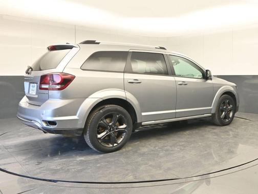 2020 Dodge Journey Crossroad