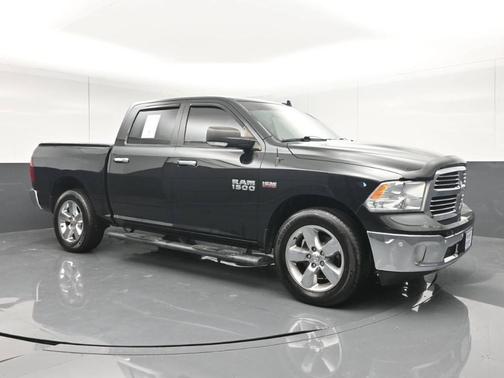 2016 RAM 1500 SLT