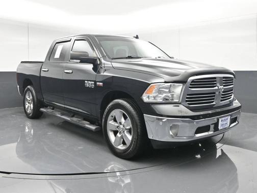 2016 RAM 1500 SLT
