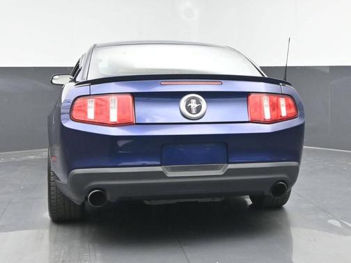2011 Ford Mustang V6