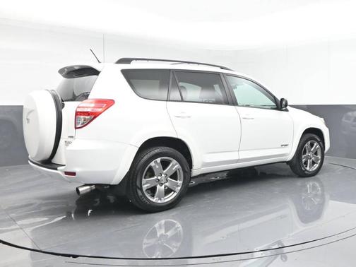 2011 Toyota RAV4 Sport