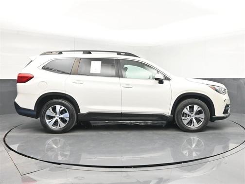Crystal White Pearl 2019 Subaru Ascent Premium 7-Passenger