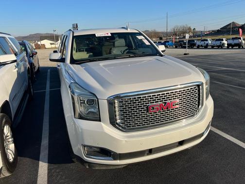 2017 GMC Yukon XL Denali