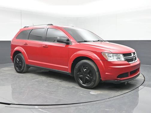 Red 2017 Dodge Journey SE