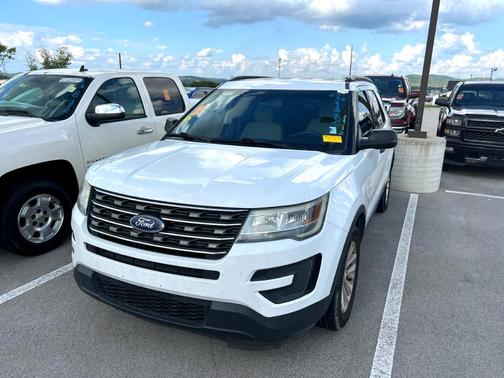 2016 Ford Explorer Base
