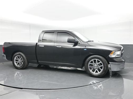2017 RAM 1500 SLT