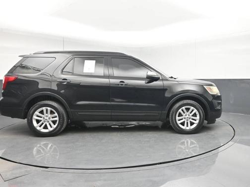 2016 Ford Explorer Base