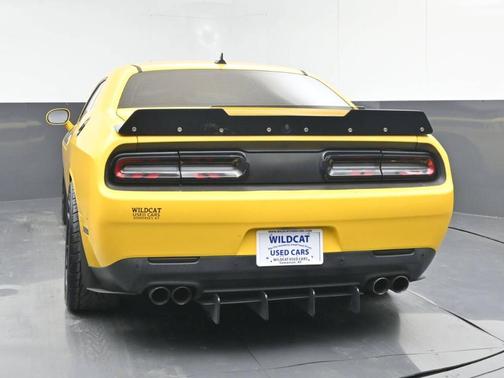 2017 Dodge Challenger R/T Plus