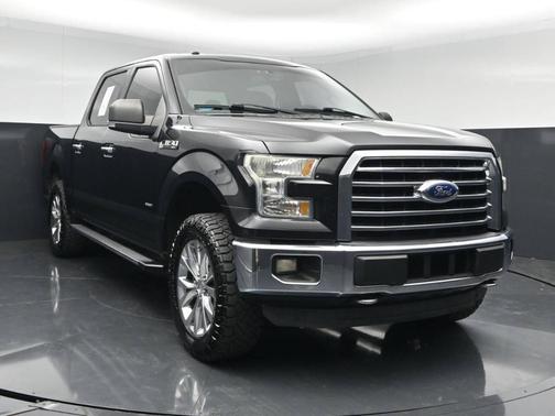 Black 2015 Ford F-150 XLT