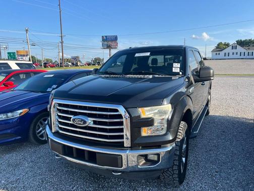 Black 2015 Ford F-150 XLT