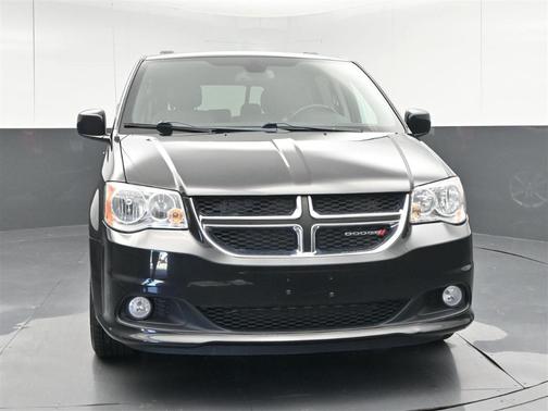 Black 2019 Dodge Grand Caravan SXT