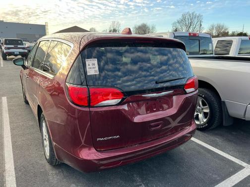 2018 Chrysler Pacifica Touring