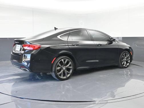 2016 Chrysler 200 C