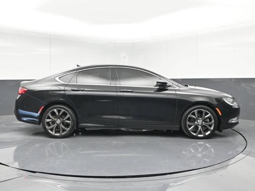 2016 Chrysler 200 C