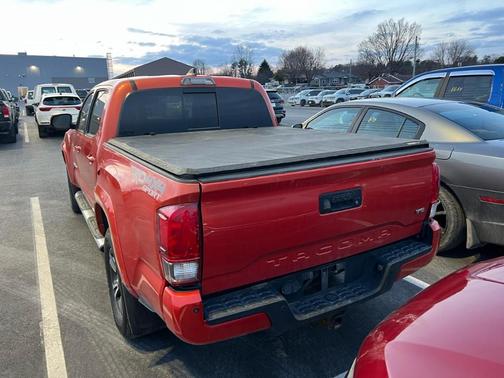 2017 Toyota Tacoma SR5