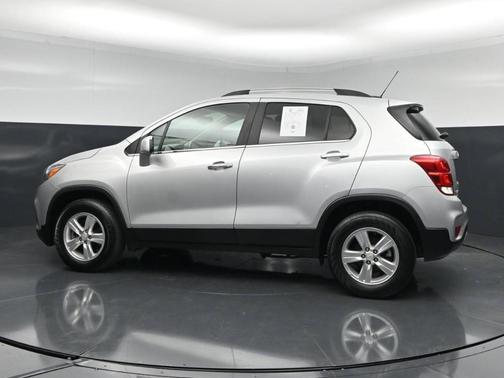 Silver 2019 Chevrolet Trax LT