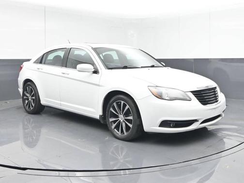 2012 Chrysler 200 S