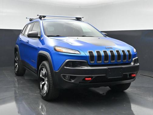 Blue 2018 Jeep Cherokee Trailhawk