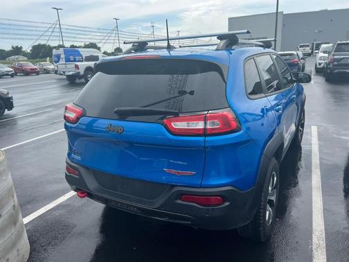 Blue 2018 Jeep Cherokee Trailhawk