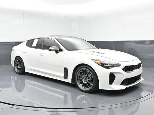 2022 Kia Stinger GT-Line