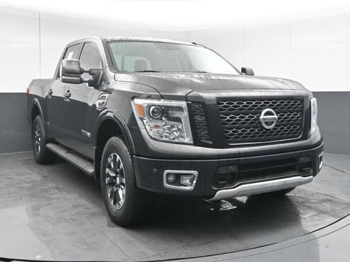 2017 Nissan Titan PRO-4X