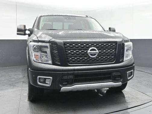 2017 Nissan Titan PRO-4X