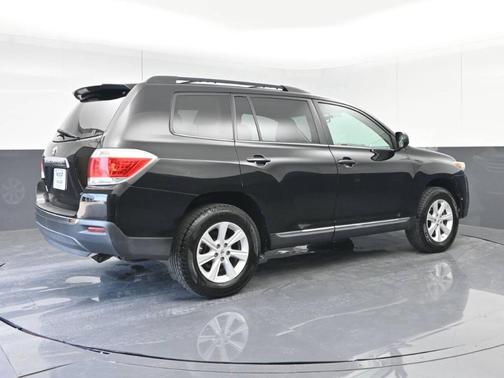 2013 Toyota Highlander Base