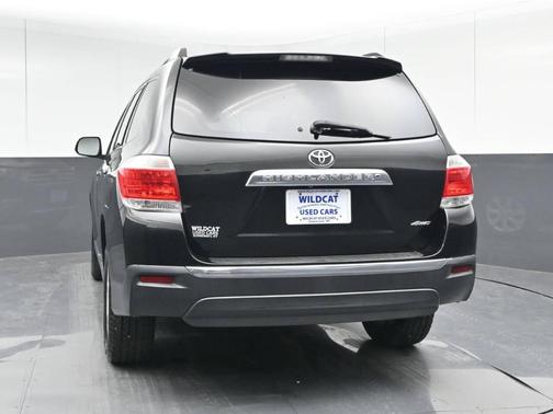 2013 Toyota Highlander Base
