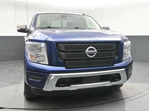 2020 Nissan Titan SV