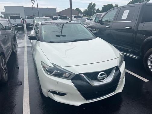 Pearl White 2016 Nissan Maxima 3.5 Platinum