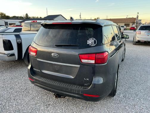 2017 Kia Sedona LX