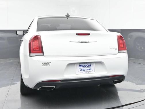 2019 Chrysler 300 S