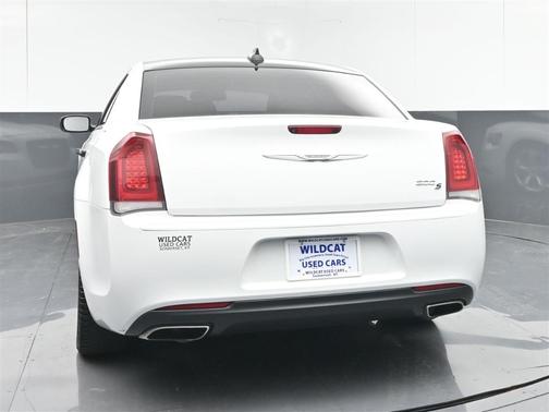 2019 Chrysler 300 S