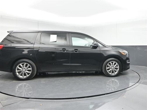 2019 Kia Sedona LX
