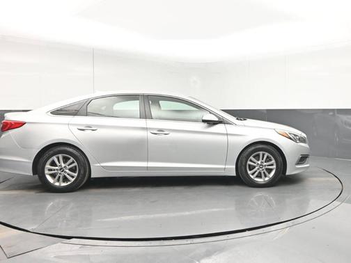 2016 Hyundai SONATA 2.4