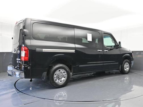 2013 Nissan NV Passenger NV3500 HD SL V8