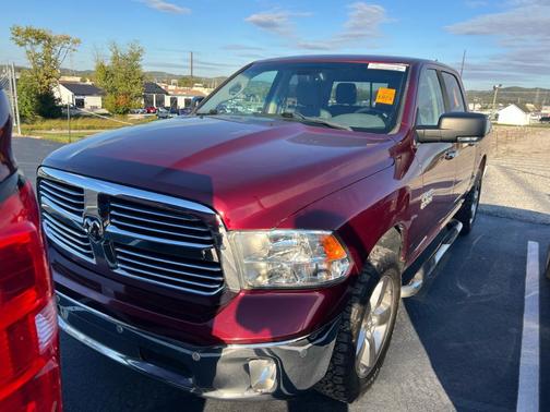 2016 RAM 1500 SLT