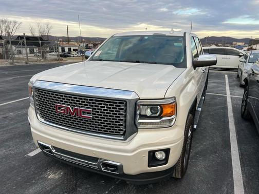 White 2015 GMC Sierra 1500 Denali