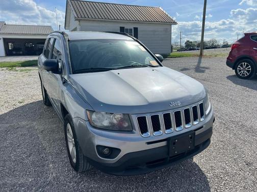 Silver 2016 Jeep Compass Sport