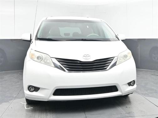 2012 Toyota Sienna LE