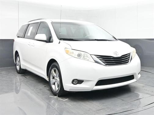 2012 Toyota Sienna LE